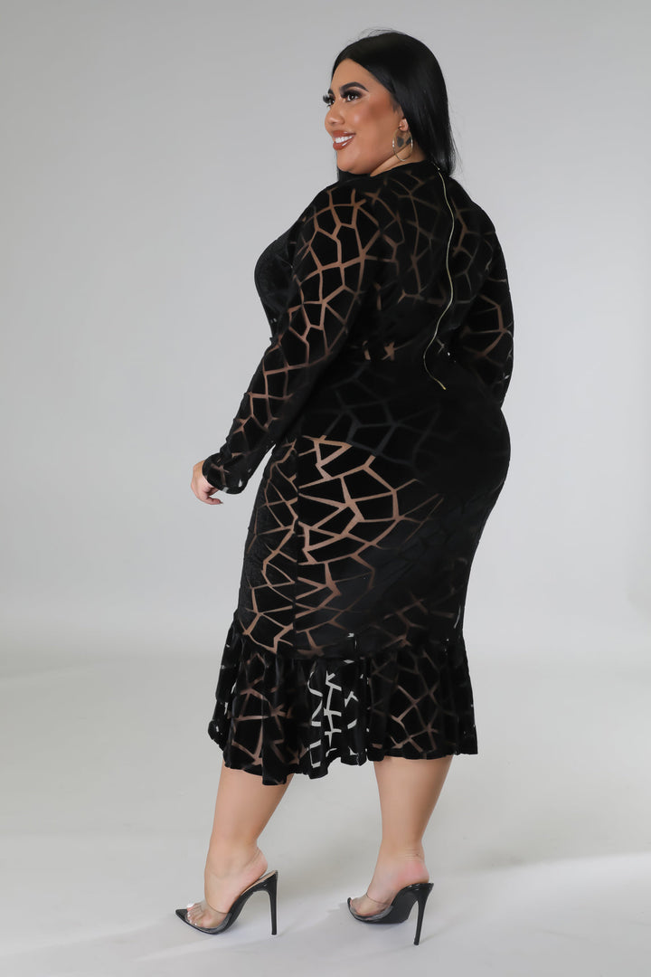 Fasheabe Plus Size Long Sleeve V-Neck Semi Stretch Dress - Black