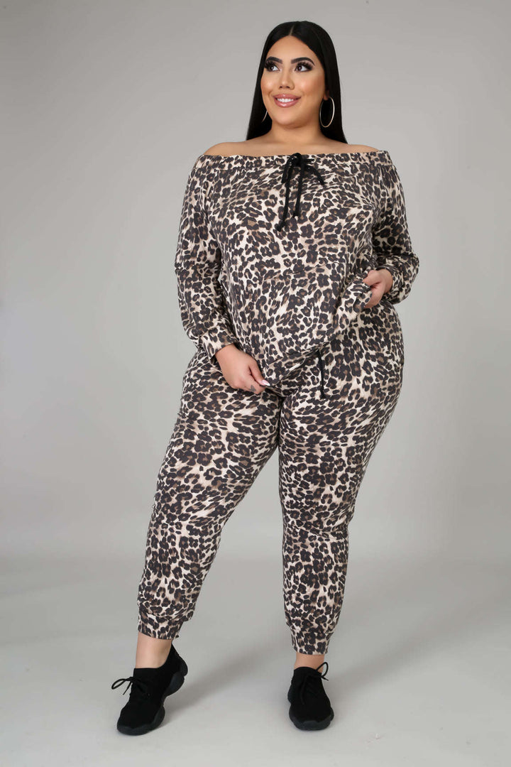 Fasheabe Off The Shoulder Cheetah Print Jogger Set