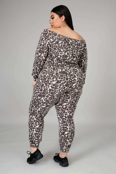 Fasheabe Off The Shoulder Cheetah Print Jogger Set