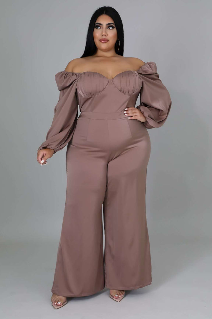 Fasheabe Plus Size Non Stretch Off Shoulder Jumpsuit